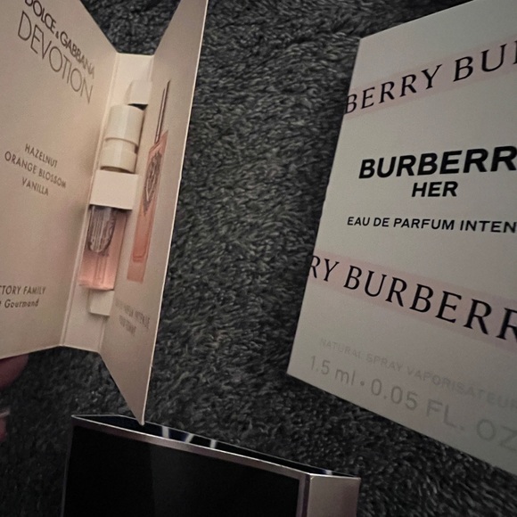 Women’s Assorted Fragran ce Sample Set - Picture 5 of 5